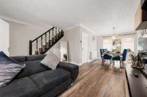 Comfort Meets Style In This 3-Bed MCR Home for 8 Guests